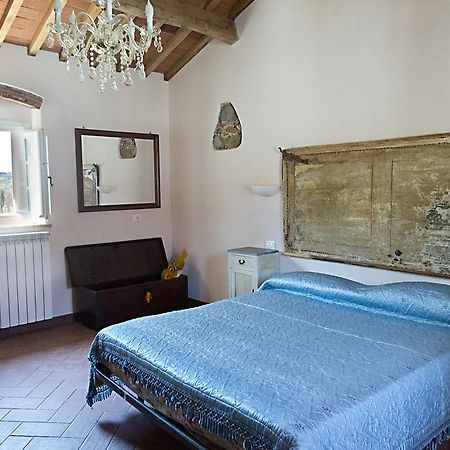 Agriturismo L'Isola 크레스피나 외부 사진