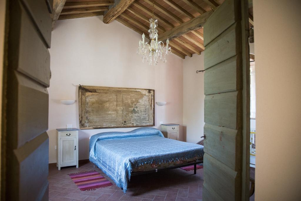 Agriturismo L'Isola 크레스피나 외부 사진